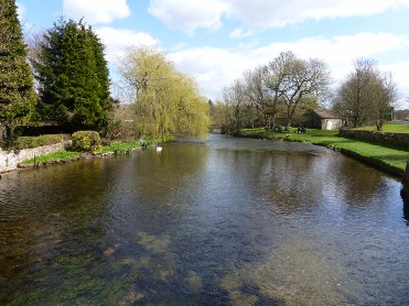 The Reiver Wye flowing through Ashford in the Water.